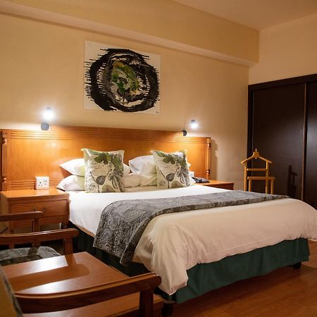 Bon Hotel Bloemfontein Central מראה חיצוני תמונה